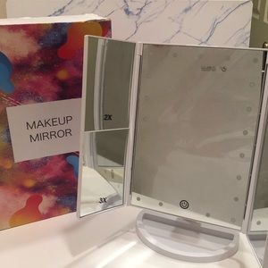 Trifold LED Makeup Mirror